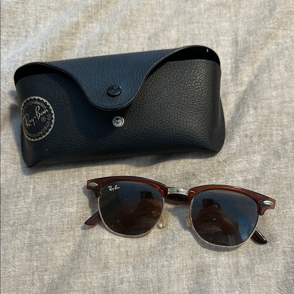 Ray-Ban Brown Sunglasses with Case